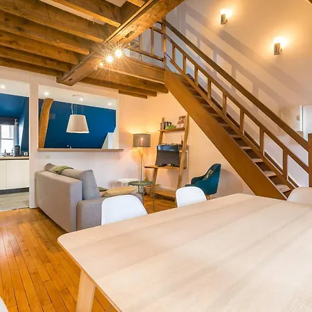 Apartment La Plume Aux Pieds Du Parvis Saint Jean *